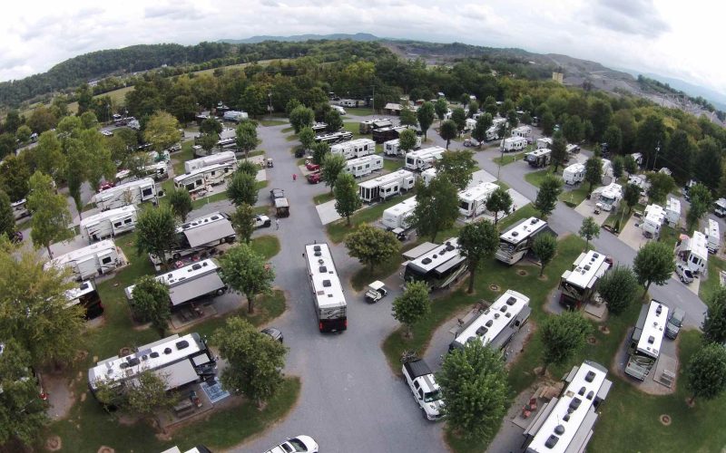 Walking in the Smokies Show Lodging Sevierville Tennessee (2)